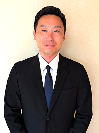 代表取締役　中川伸也